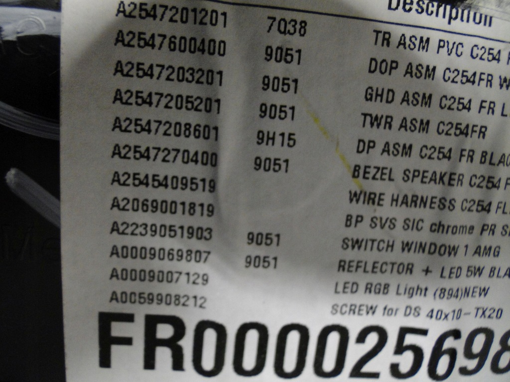 фото №14, Mercedes glc 254 x254 c254 amg обивка обшивка дверь передние правое 9h15