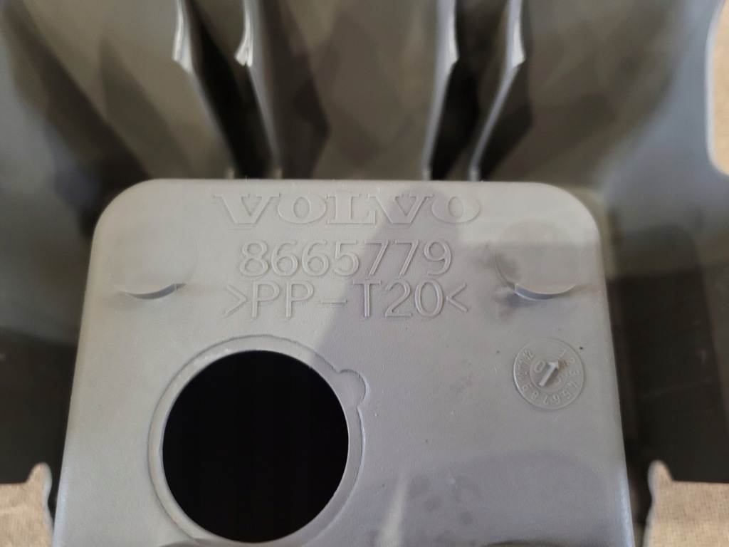 фото №9, Тунель середній підлокітник iii ряд volvo xc90 i 8665779