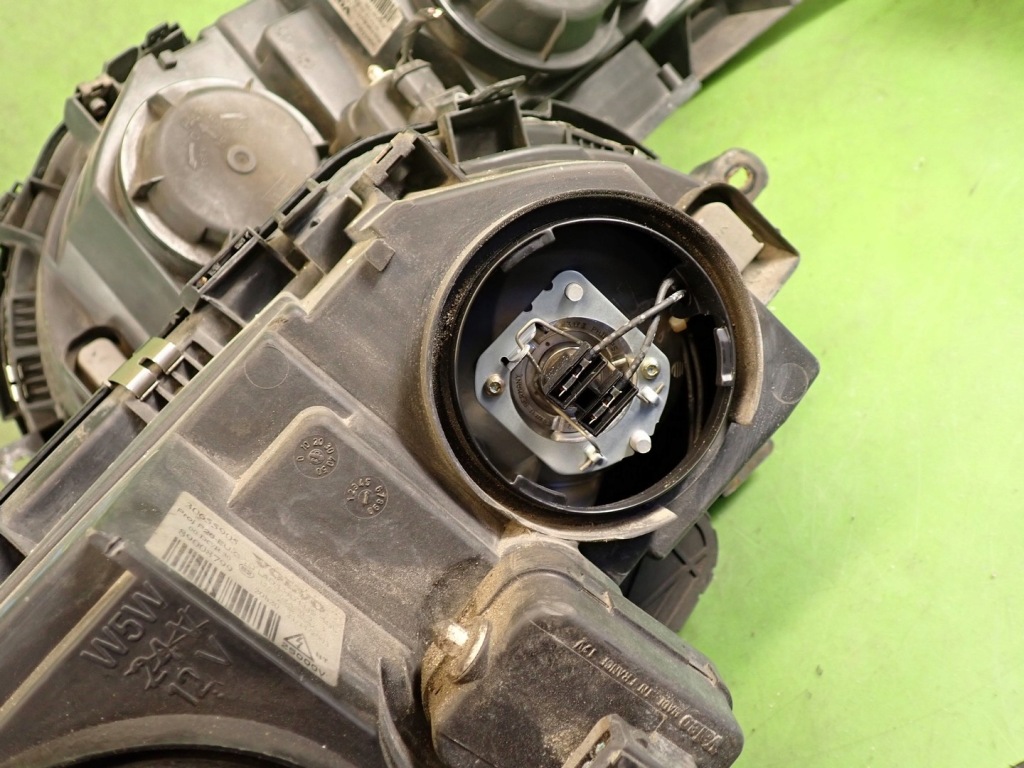 фото №15, Фара правий лівий лампа комплект volvo v70 ii 03r ксенон 30655905 30655906