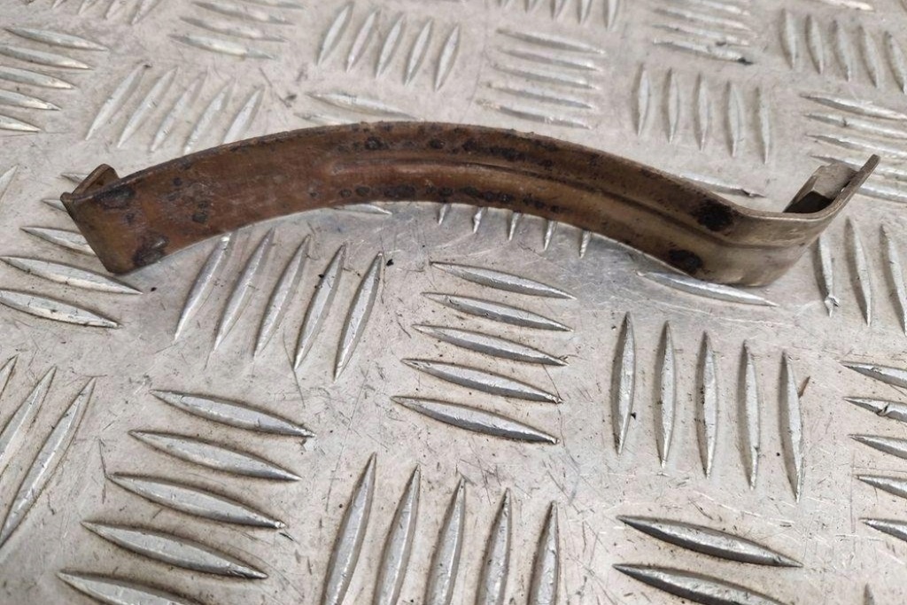 фото №12, Кронштейн выхлоп renault grand scénic iii jz0/1_ 208184201r 1.6l дизель