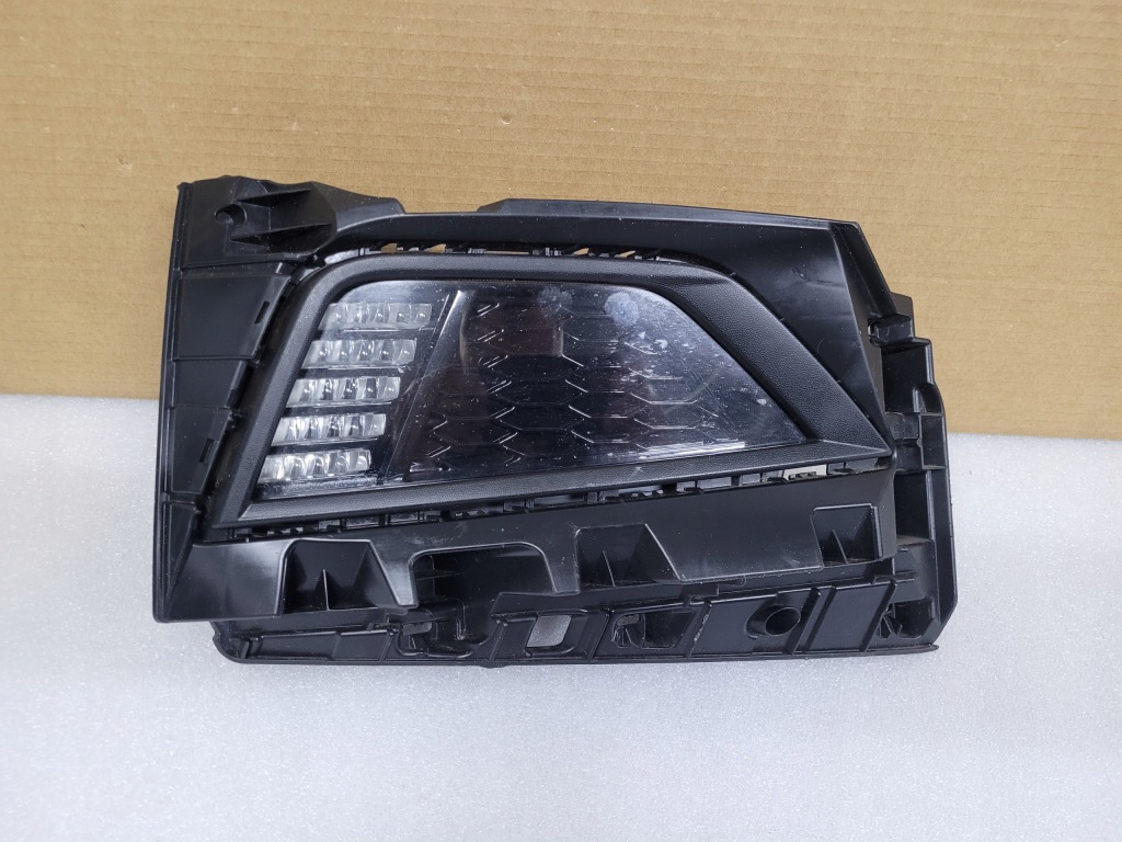 фото №1, Volkswagen polo vi 2g - правый led, drl