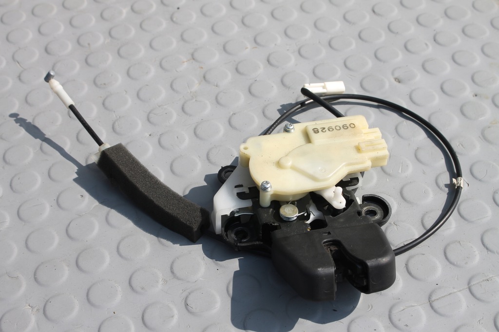 фото №1, Замок крышки багажника задняя honda insight ii 09-14