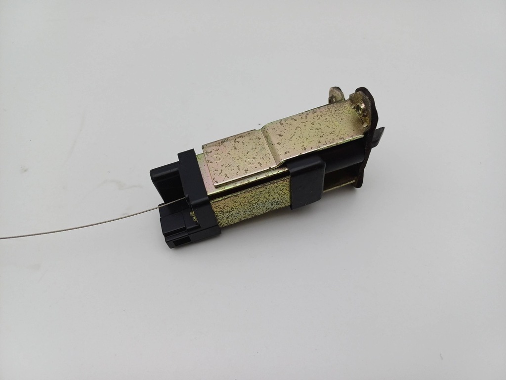 фото №7, Привод крышка заливной топлива hyundai trajet 2.0 957803a000 nr215