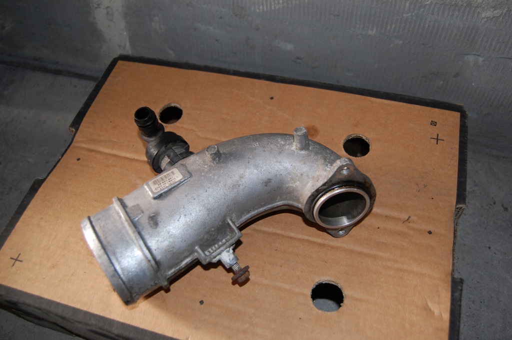 фото №1, Opel corsa d 1.6 turbo труба воздуха 55557697