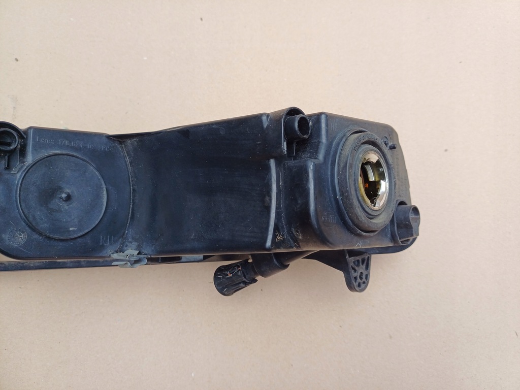 фото №6, Протитуманна фара правий hella vw passat b7