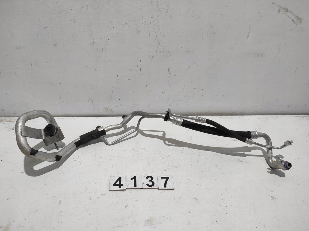 фото №1, Шланг кондиционера mercedes w205 a2058301601