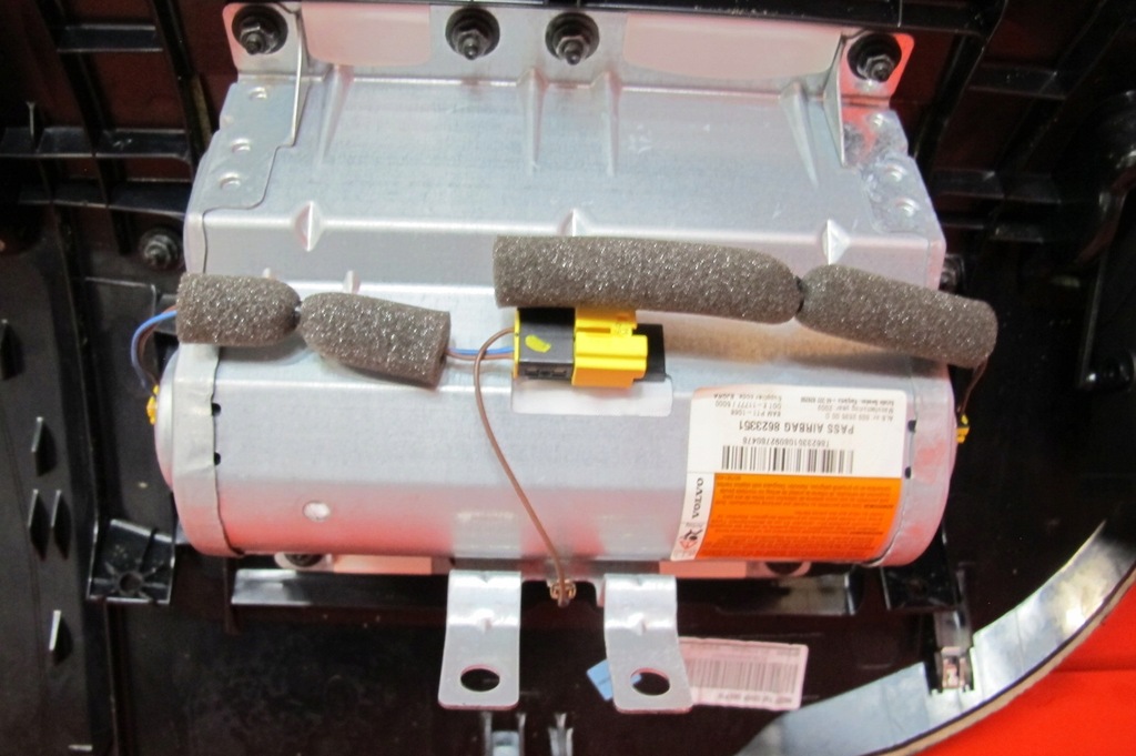 фото №13, Volvo c30 подушки безопасности подушка безопасности приборная панель консоль приборная панель ремни натяжители комплект