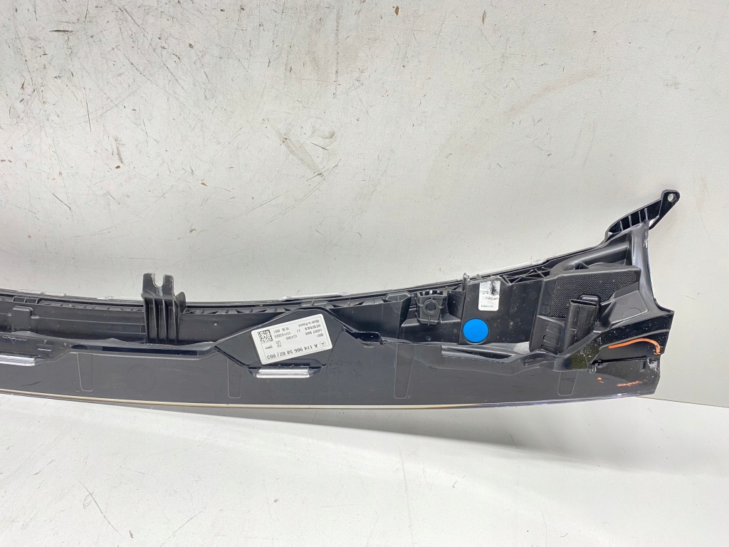 Решітка радіатора решітка радіатора накладка середня led перед передня mercedes cla 174 w174 2025- Недорого