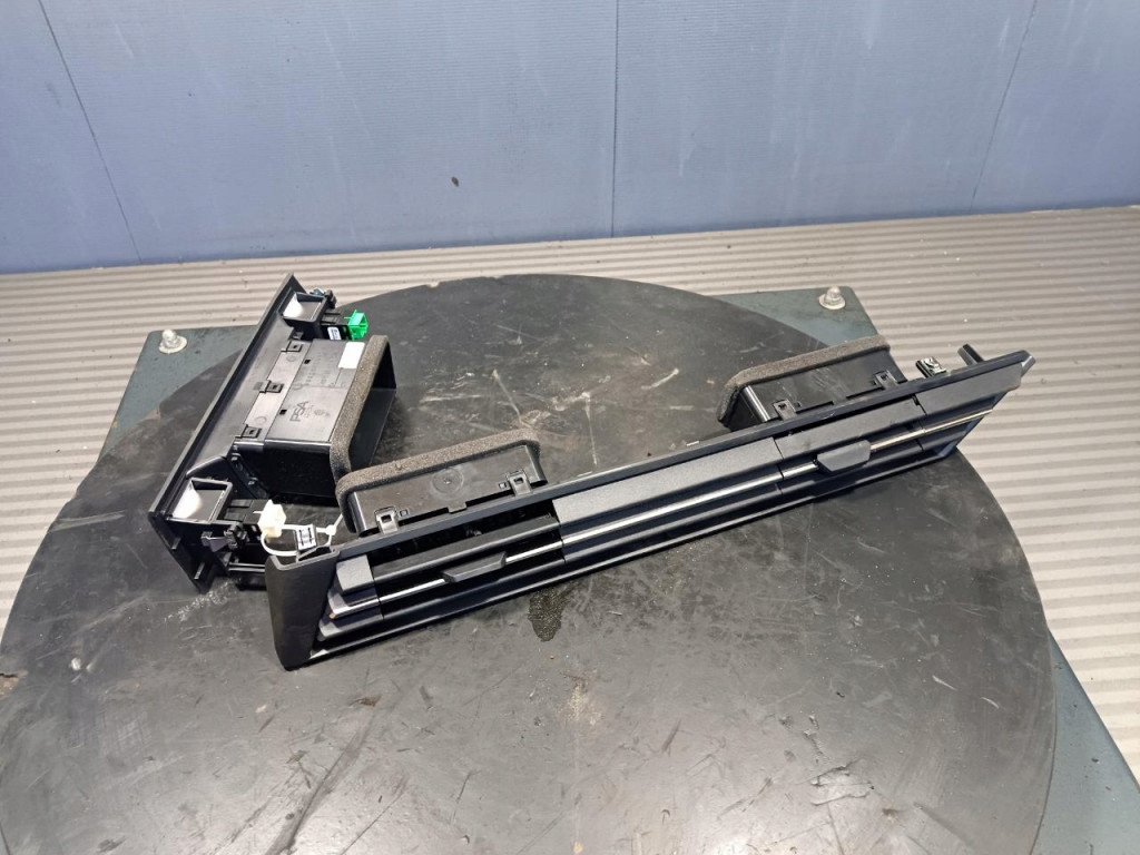 фото №1, Opel astra l решётки обдув воздуха