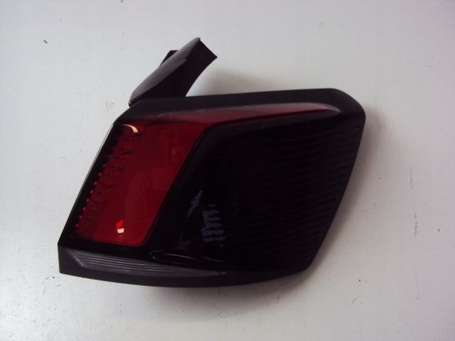 фото №1, Лампа правый задняя peugeot 3008 ii 2016-