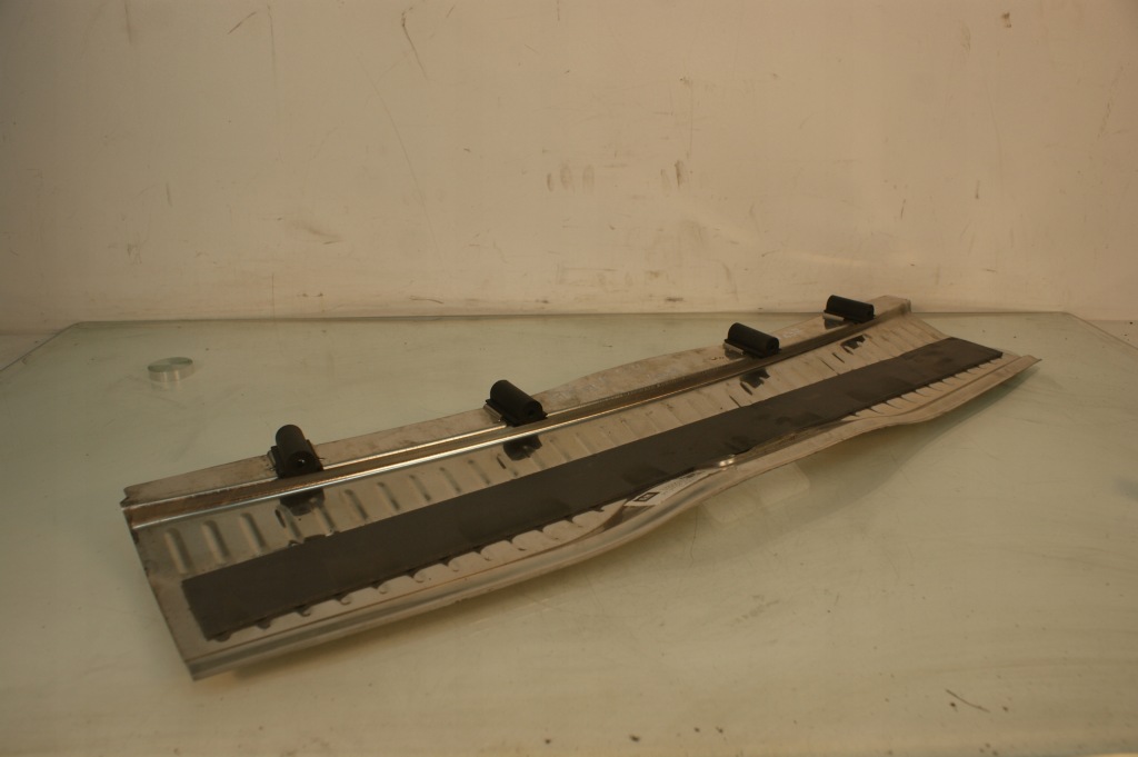 фото №4, Порог защита порог багажника opel astra h 13203619