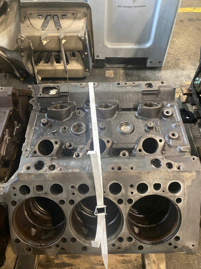 фото №6, Mercedes actros mp2 mp3 om501 – голый блок двигателя