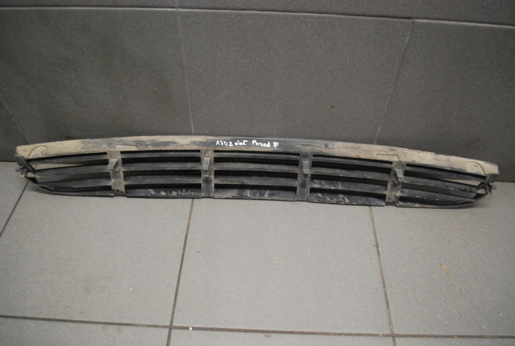 фото №12, Решётка бампера средняя audi a8 d2 4d0854687