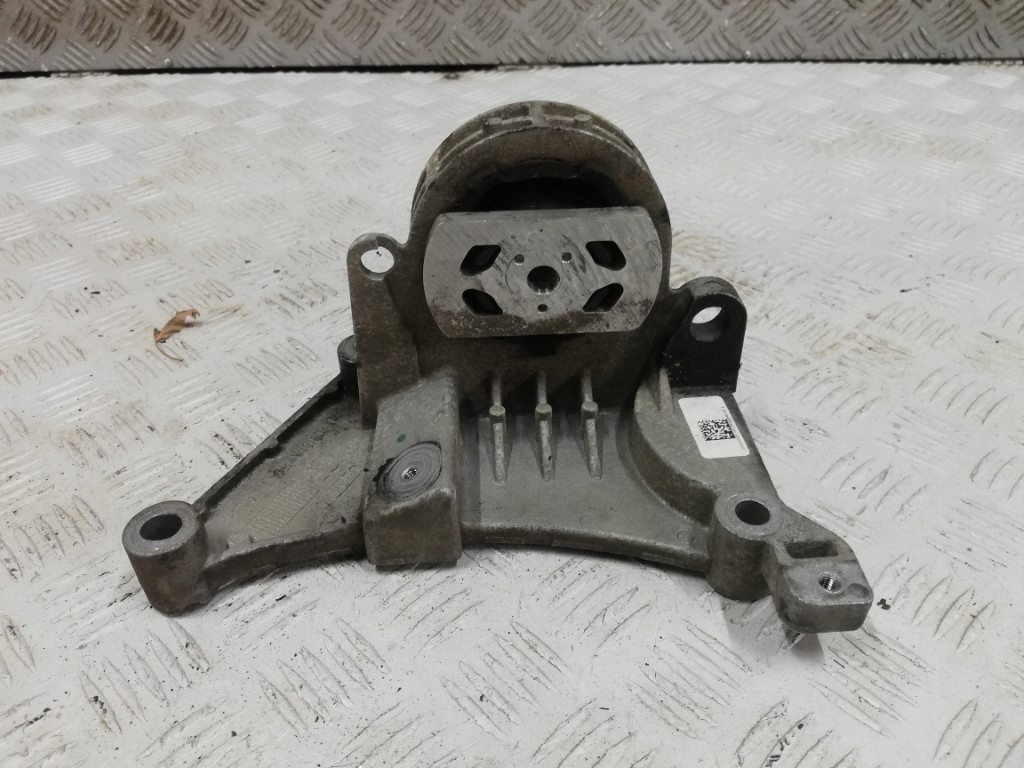 фото №3, Alfa romeo mito 0.9 кронштейн подушка двигуна