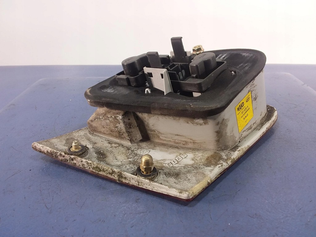 фото №5, Fiat albea лампа задня права w кришка 041520999000