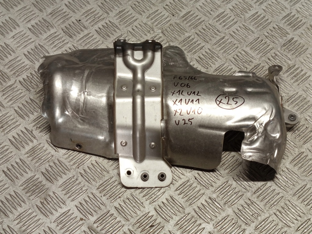 фото №8, Bmw оригинальный номер 9894940 1' f40 2' f44 защита тепловая катализатора