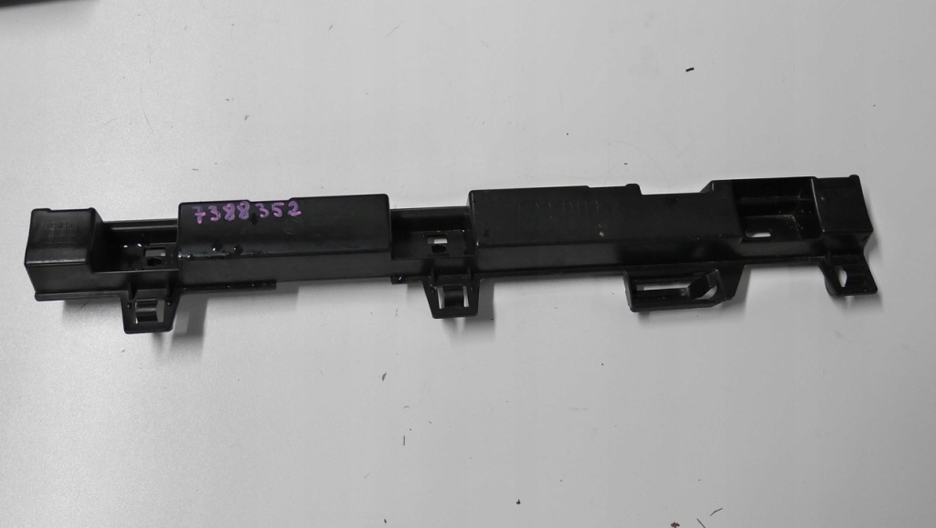 фото №1, Bmw f23 напрямна поріг правий 7388352