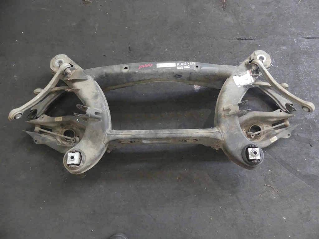 Купить Задняя балка подрамник задний  mercedes glc x253 15-22