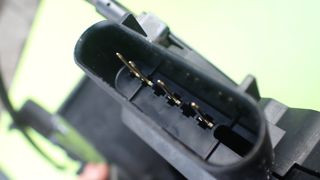 фото №10, Замок дверь перед правый ford grand c-max mk2 4 pin