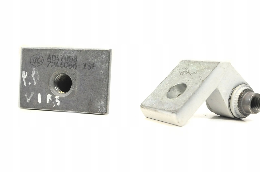 фото №10, Bmw 4 f32 f33 2017 правая сторона петля верхний дверь передних