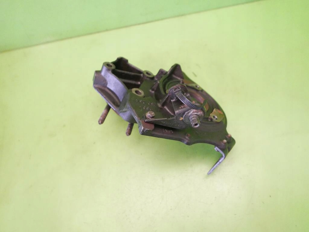 фото №6, Кронштейн насоса уприскування mitsubishi space star i 1.9