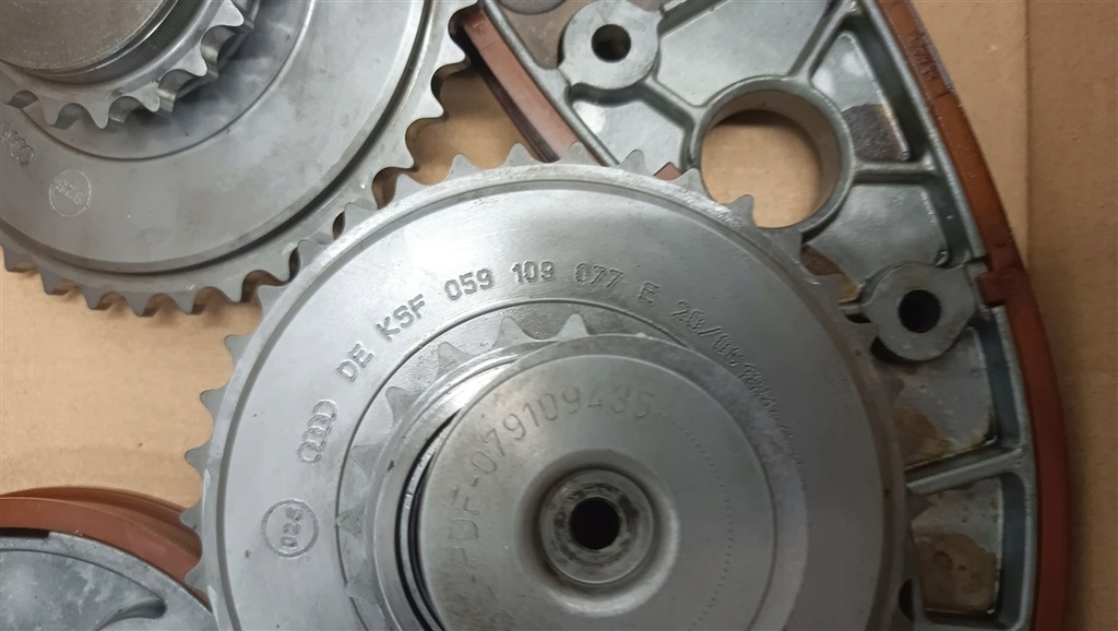 фото №10, Грм направляющие натяжитель колесо зубчатое vw phaeton 3d audi a6 c6 3.0 tdi bmk