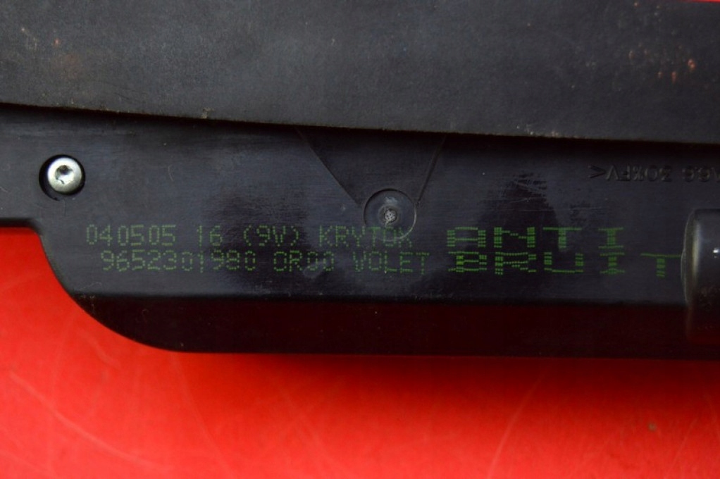 фото №6, Замок крышки задняя багажника 9652301980 citroen c2 hb 03-08