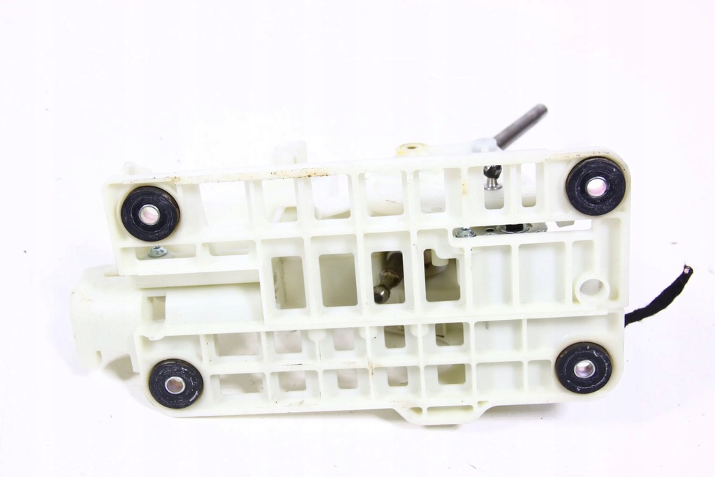 фото №3, Land rover freelander 2 - lr2 2010 домкрат переключения передач / верхний