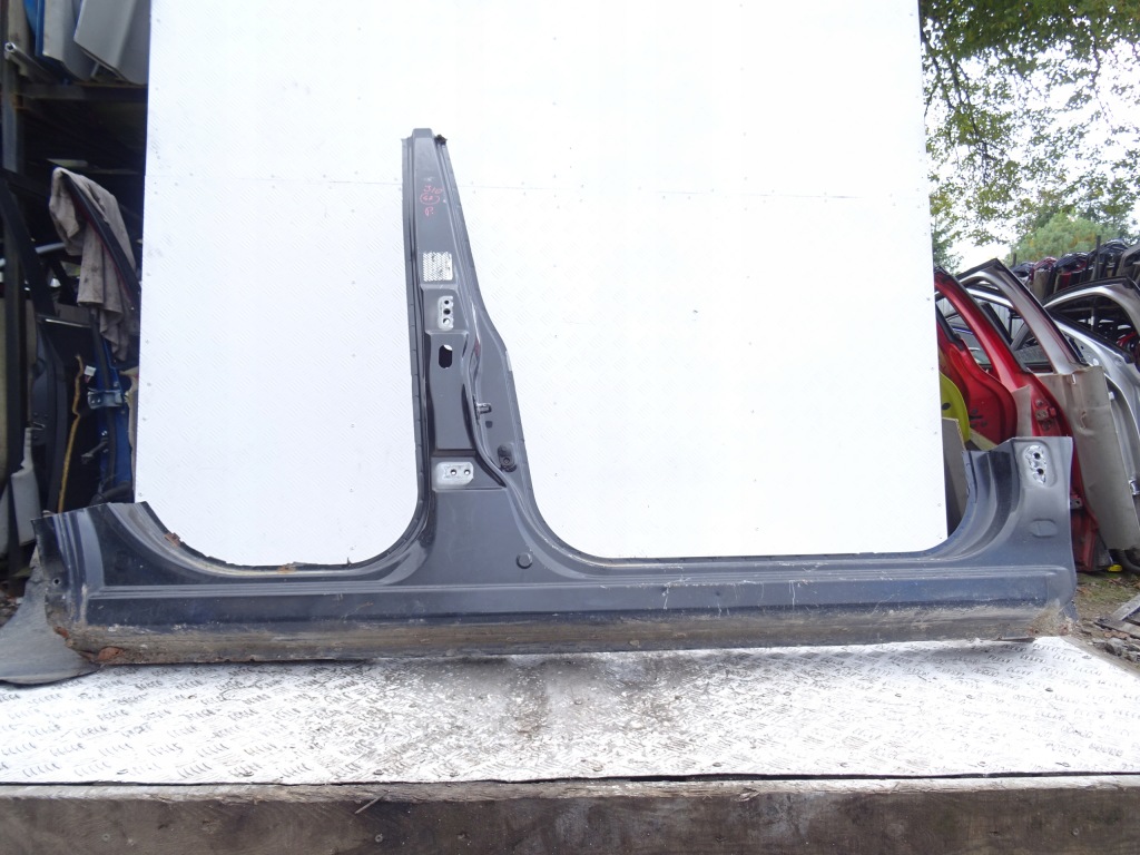 фото №1, Порог правый nissan qashqai j10 06-10r. z11g