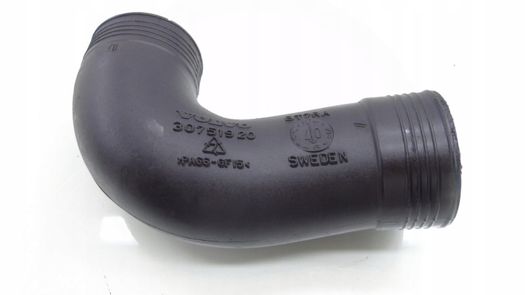 фото №1, Volvo xc70 iii 2.4 d5 труба шланг повітря 30751920