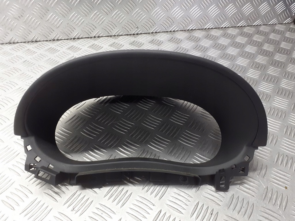 фото №3, Рамка защита спидометра dacia sandero