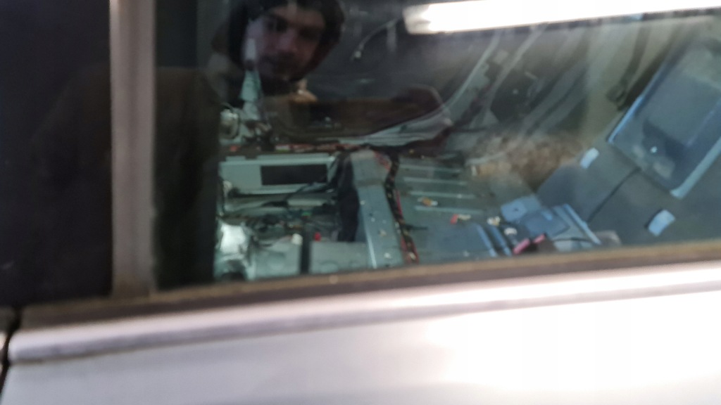 фото №5, Скло двері лівий задня audi a8 d2 esg lift