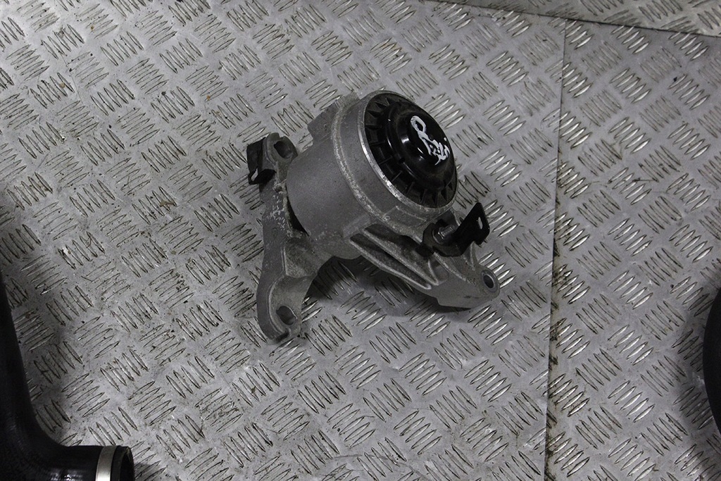 фото №1, Ford edge sport 2016 кронштейн двигуна подушка права