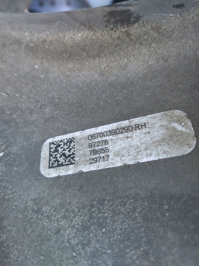 Maserti ghibli подвеска поворотный кулак перед правая 670039101 в Украине