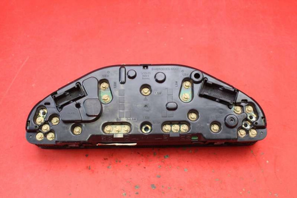 Лічильник прилади eu a2025409148 mercedes c-klasa w202 2.4 v6 170km рестайлінг  97-01 Недорого