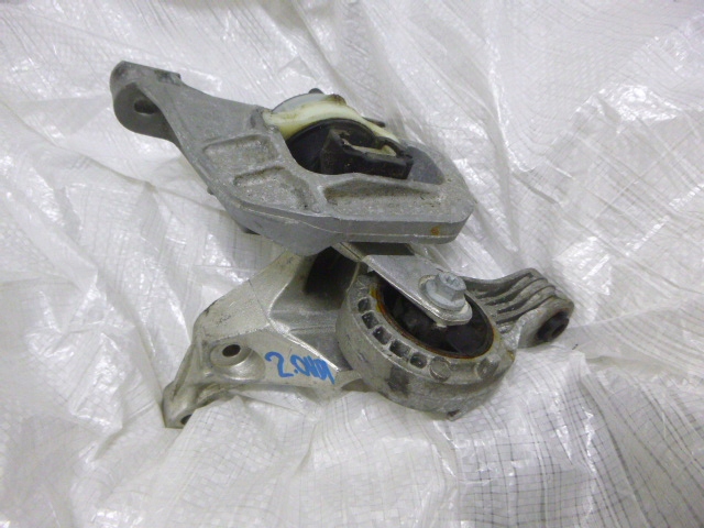 фото №1, Peugeot 3008 ii кронштейн подушка двигуна 2.0 hdi