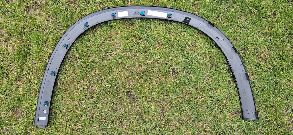 фото №9, Mercedes eqs x296 suv 22-25 amg молдинг na крыло левый перед org