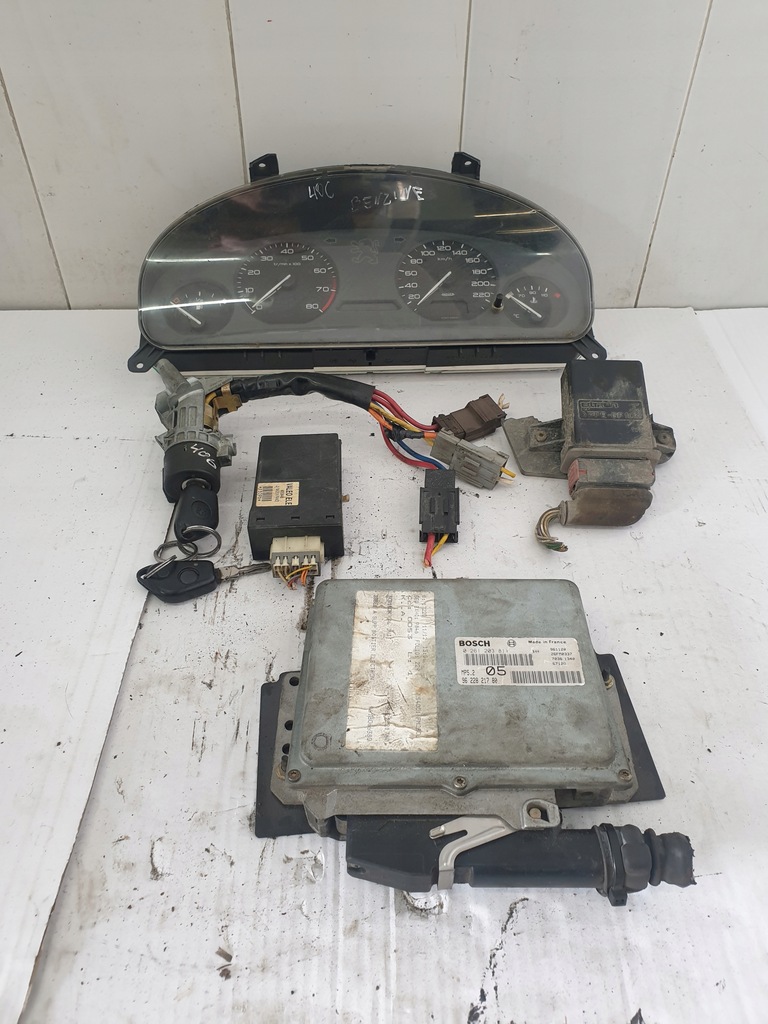 фото №1, Блок управления набор запуск peugeot 406 2,0 0261203811