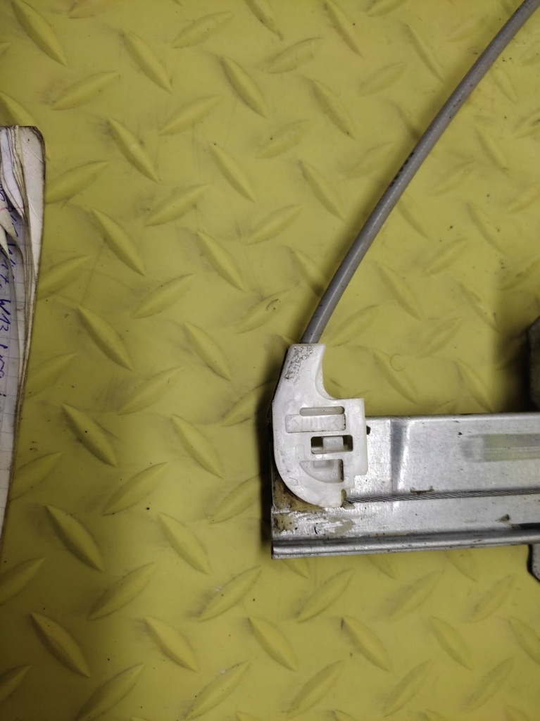 фото №6, Suzuki liana i подъемник стекло правый задняя 8343076f10