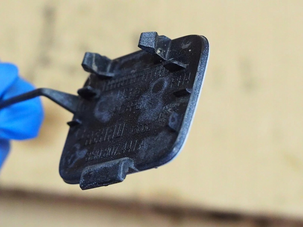 фото №12, Заглушка фаркоп бампера задняя audi tt 8s0807441a