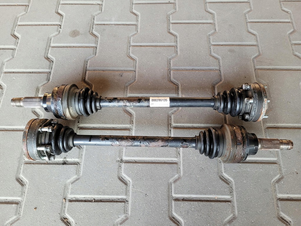 фото №1, Приводной вал задняя задняя левая правая 000196135 maserati quattroporte v 4.2