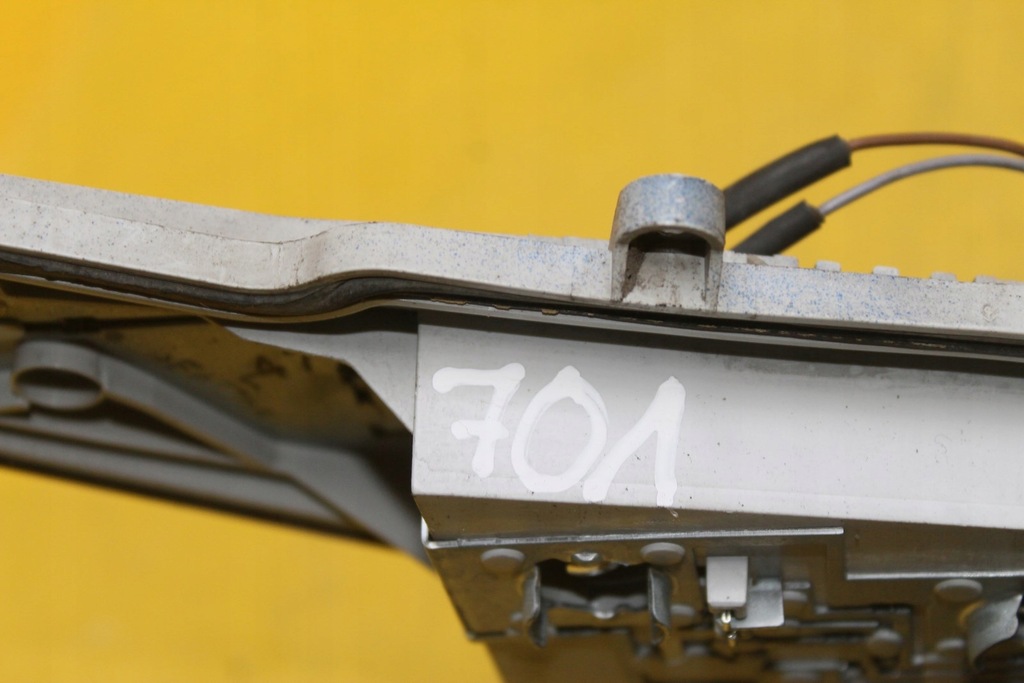 фото №12, Вкладыш лампы левый задняя roomster 5j7945257