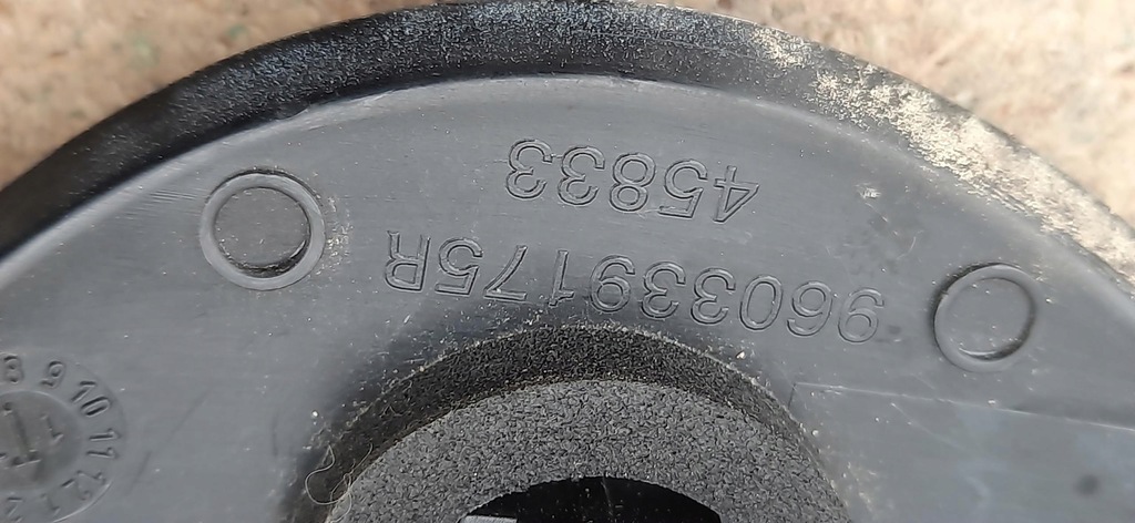 фото №7, Заглушка треугольник крыла левая renault scenic iv 960339175r