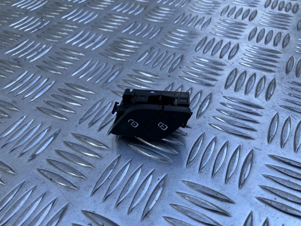 фото №1, Панель кнопка блокировка дверь mercedes glb x247