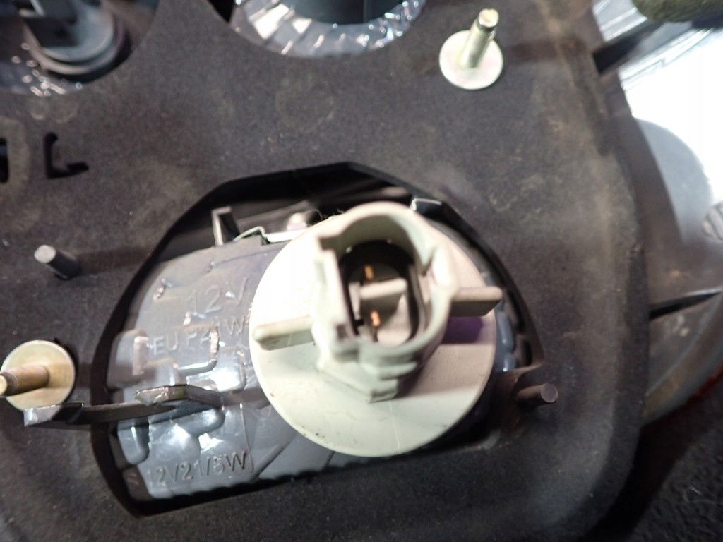 фото №8, Honda civic vii hb 3d 03-05 lift лампа задняя левая 33550-s5s-g312