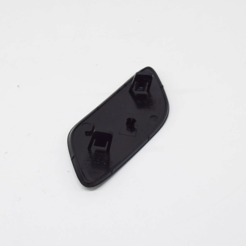 Volvo s60 mk2 накладка распылителя фара передний правого 39820330 в Украине