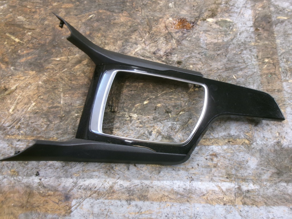 фото №1, Peugeot 308 ii t9 рамка переключения передач dekor