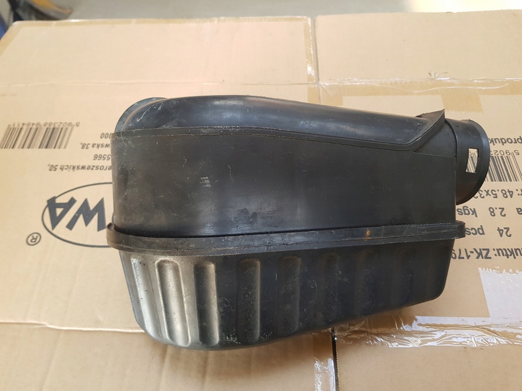 фото №1, Корпус фильтра воздуха mini cooper r55 r56 r60