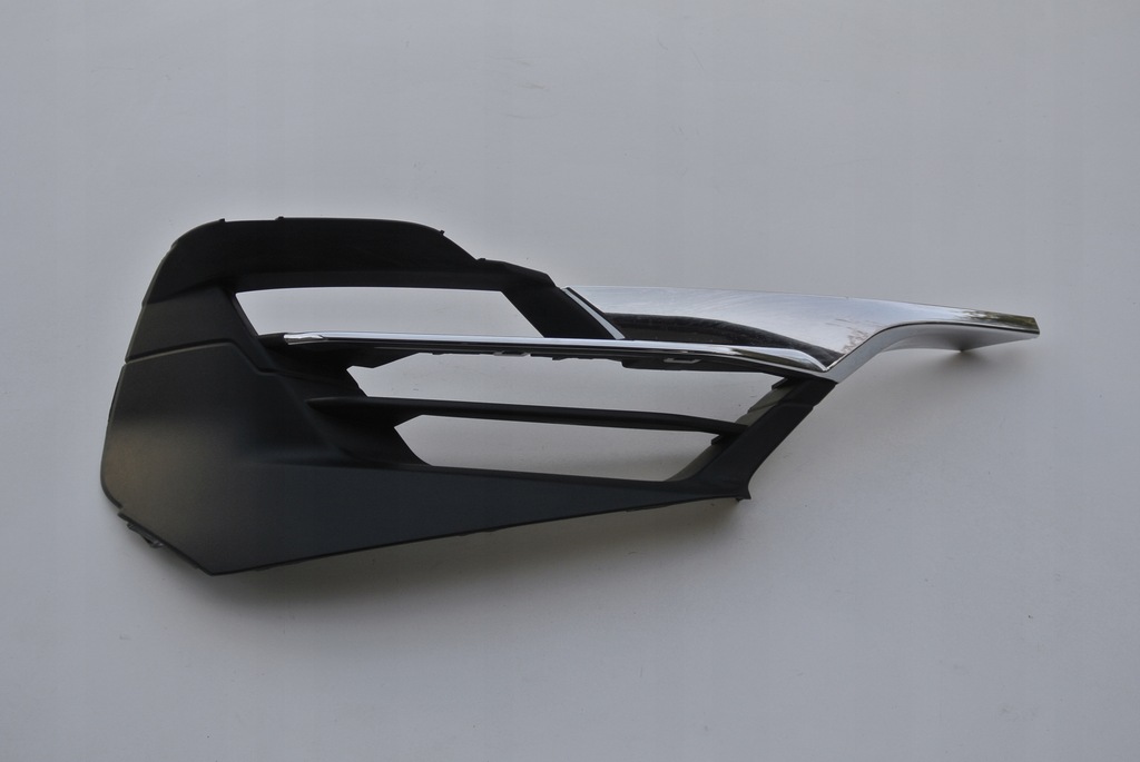 фото №1, Bmw f45 f46 решётка бампера правая lift