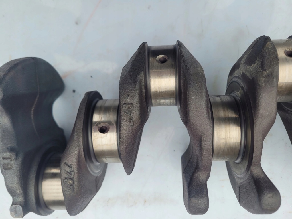 Wał коленчатый bmw e60 e61 n47d20 2.0d повреждённый Цена